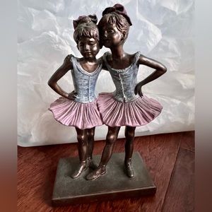 Sergey Eylanbekov ballerinas scupture